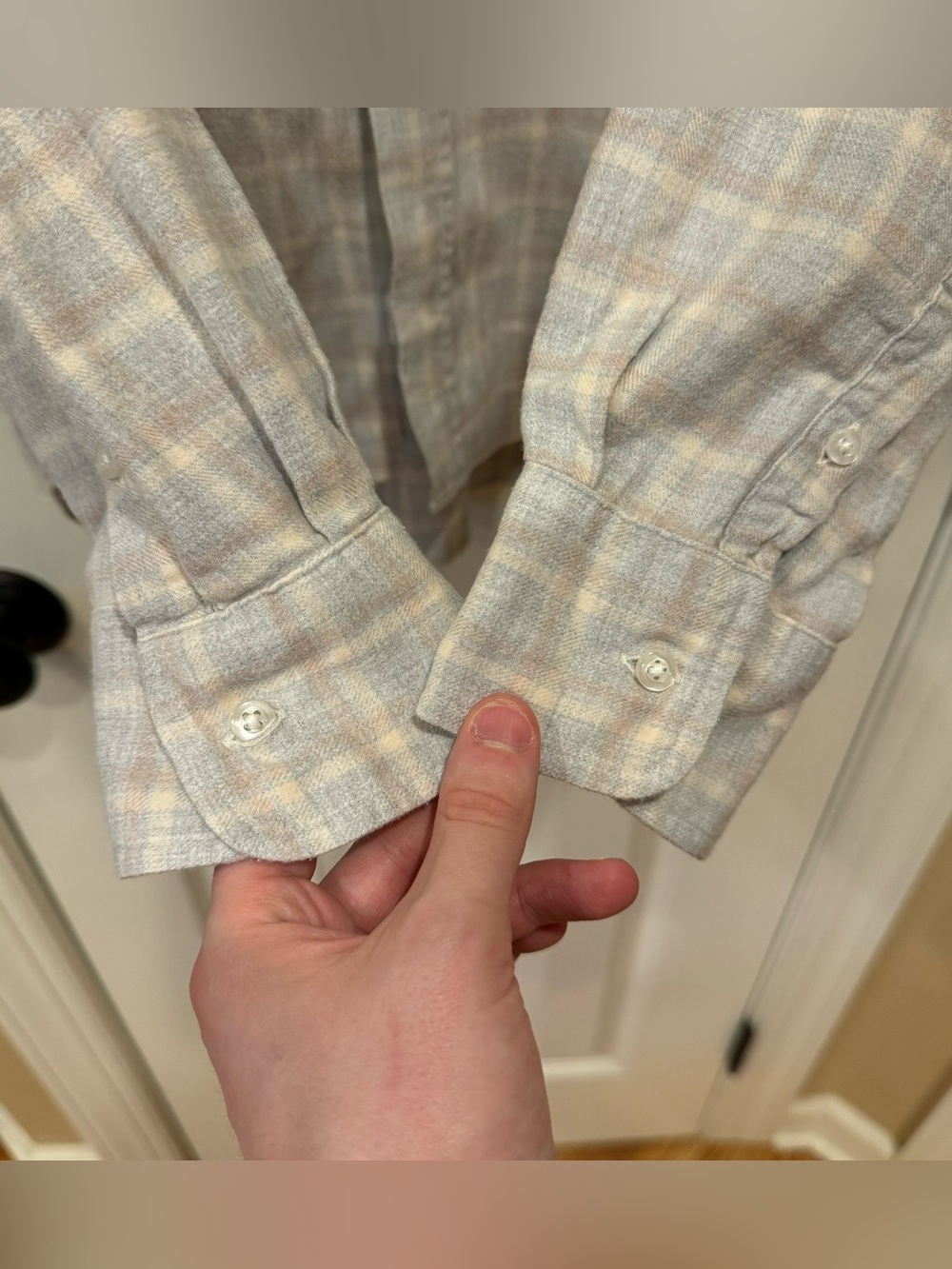 NEW Frank & Eileen Eileen Relaxed Button-Up Flannel in Camel Cream Gray Plaid L - Picture 8 of 10